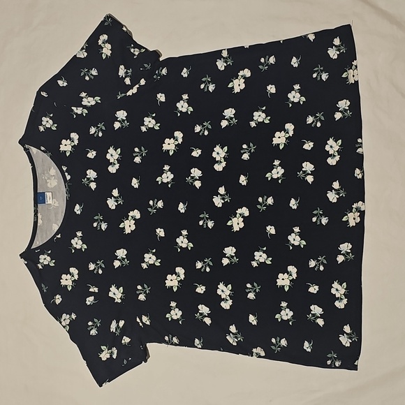 Old Navy Tops - Old Navy Women's Large Luxe Crew-Neck Blue Floral Top Used